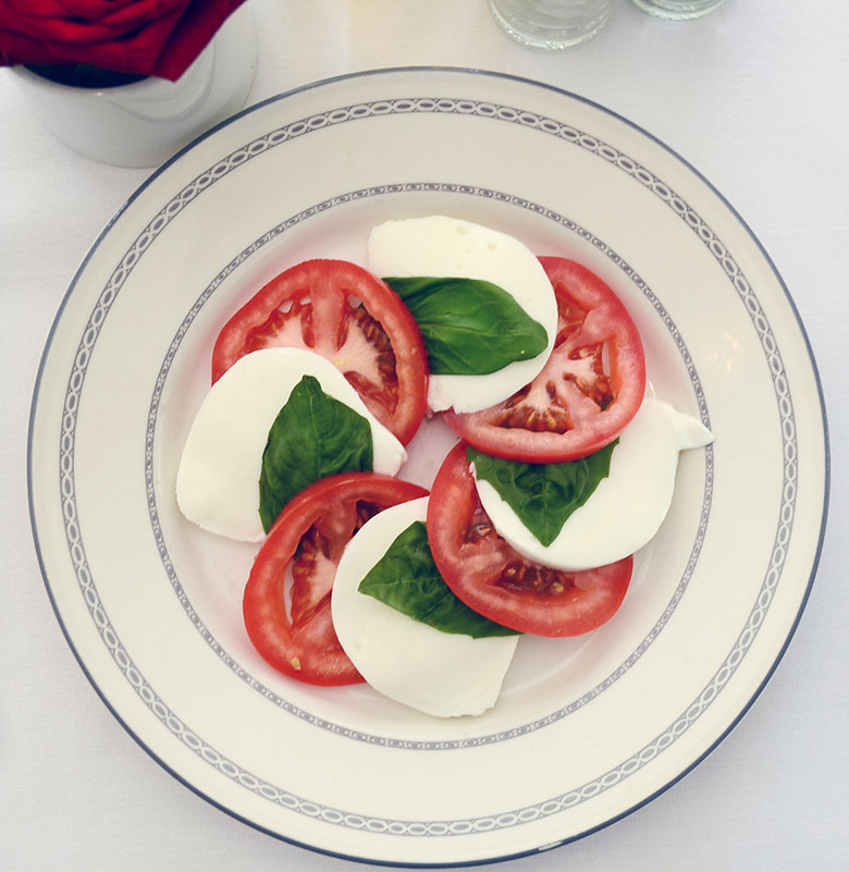 PastinaTrattoria__Antipasti__MozzarellaCaprese